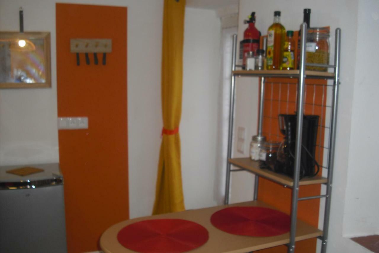 Lou Mas Li Pitchoun "La Melonniere" Apartment Gordes Exterior photo